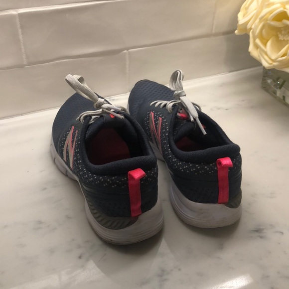 Women’s 711 NB running sneaker - Picture 3 of 4